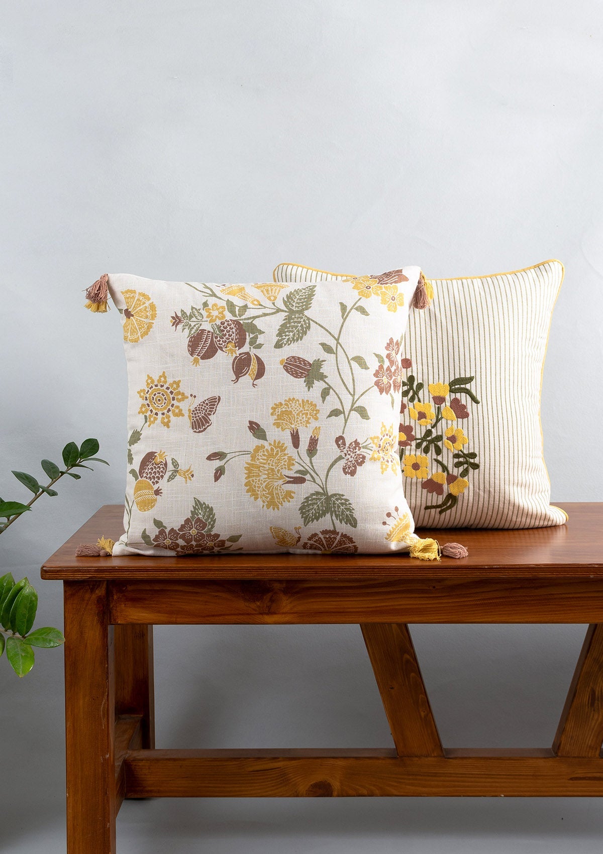 Waltz Printed Floral Pattern 100% Cotton Cushion Cover for Sofa with Tassels - Multicolor