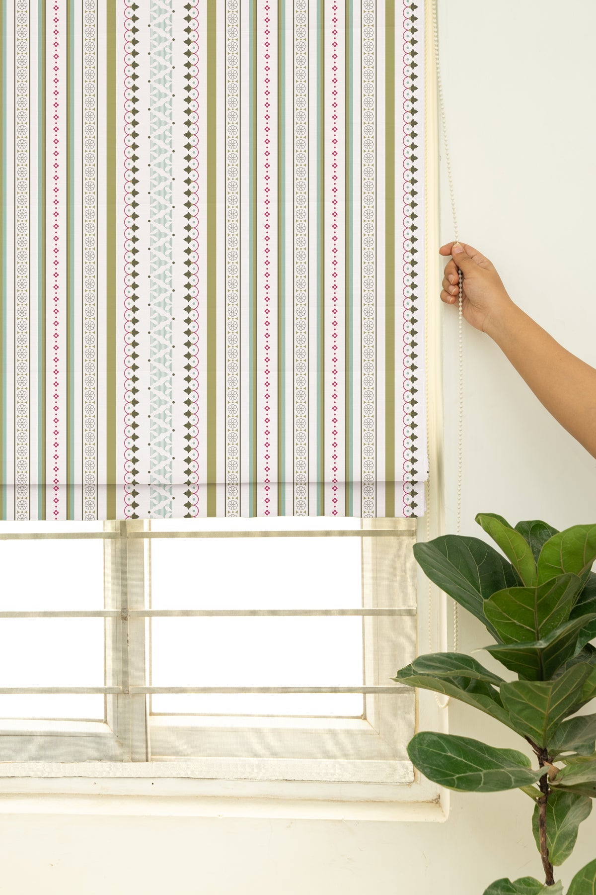 Palace Pillar 100% Customizable Cotton floral blind for living room - Room darkening