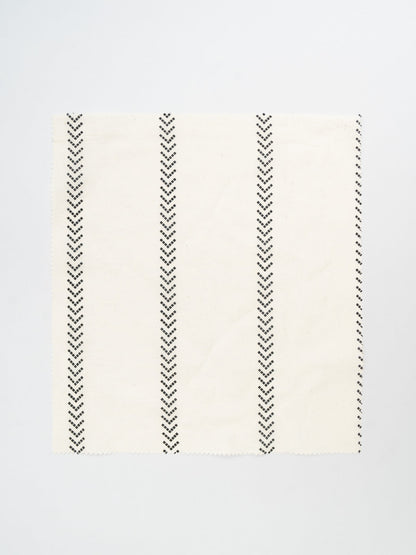 Spear 100% cotton geometric fabric curtain for living room - Light filtering - Black