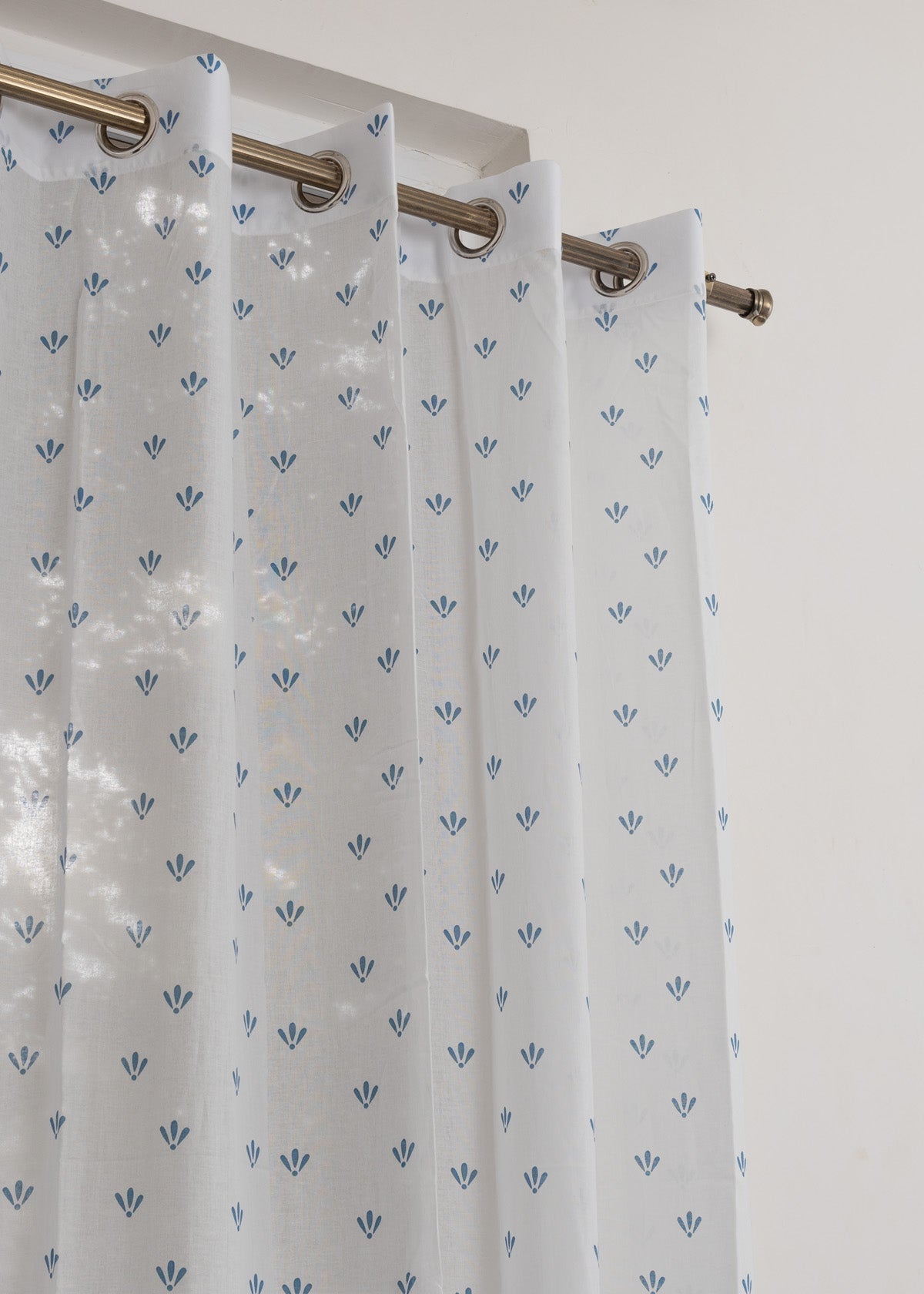 Aniseed Indigo 100% cotton floral sheer curtain for living room - Light filtering - Single Piece
