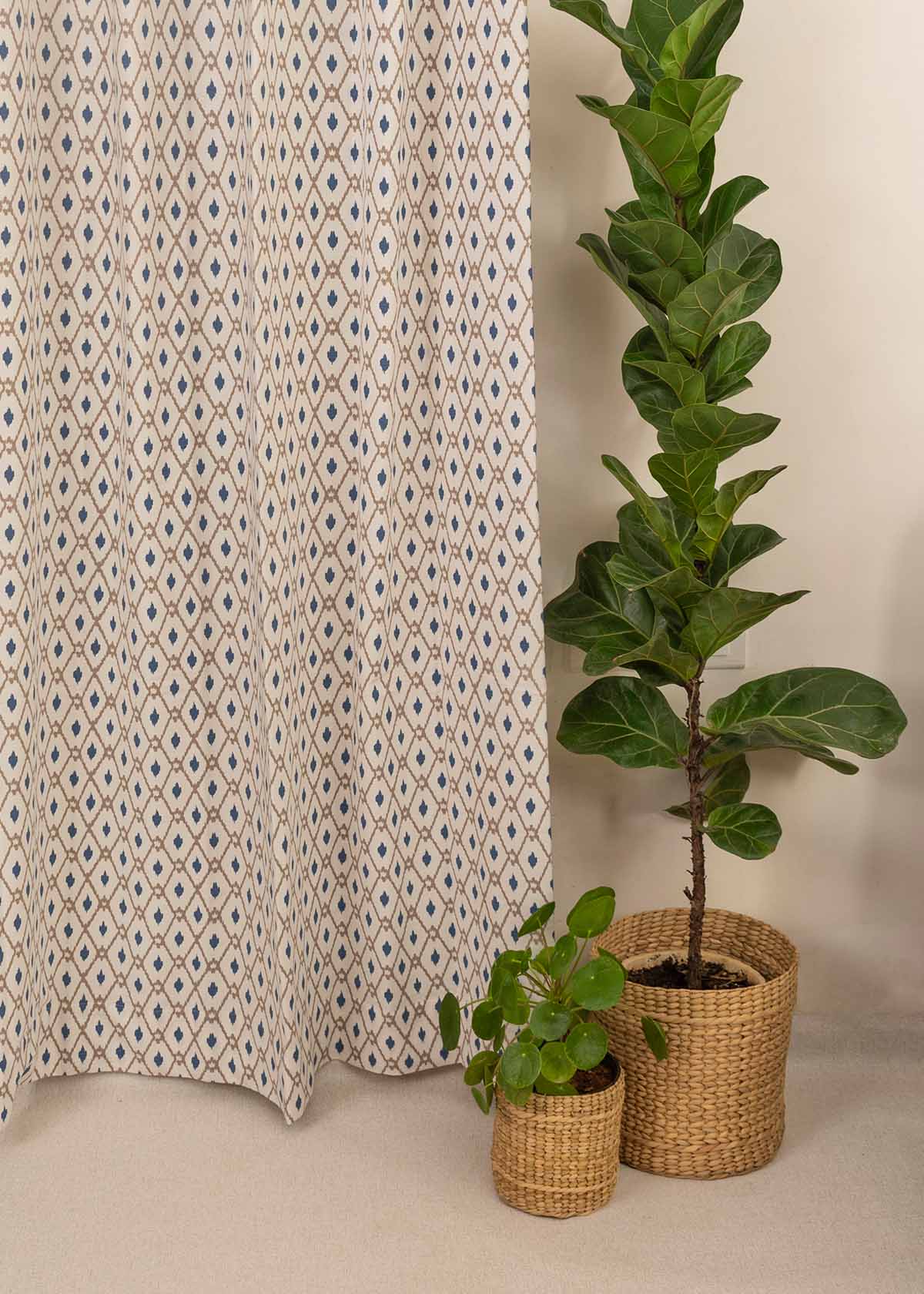 Diamond Yard 100% cotton geometric curtain for living room - Light Reduction - Royal Blue - Single Piece