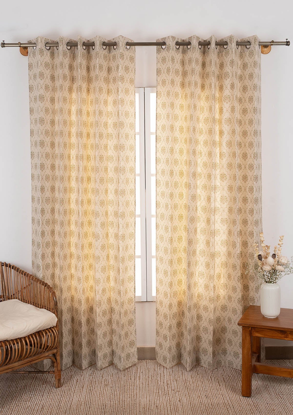 Fable modern floral-geometric 100% cotton  curtain for Living Room and Bedroom - Room darkening - Multicolor - Single Piece