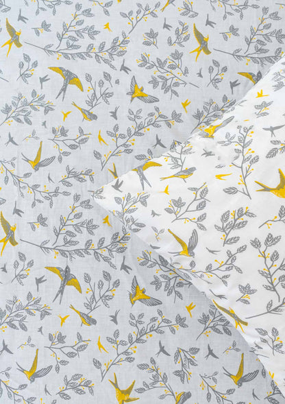 Fluttering Swallows Fitted Sheet - Multicolor