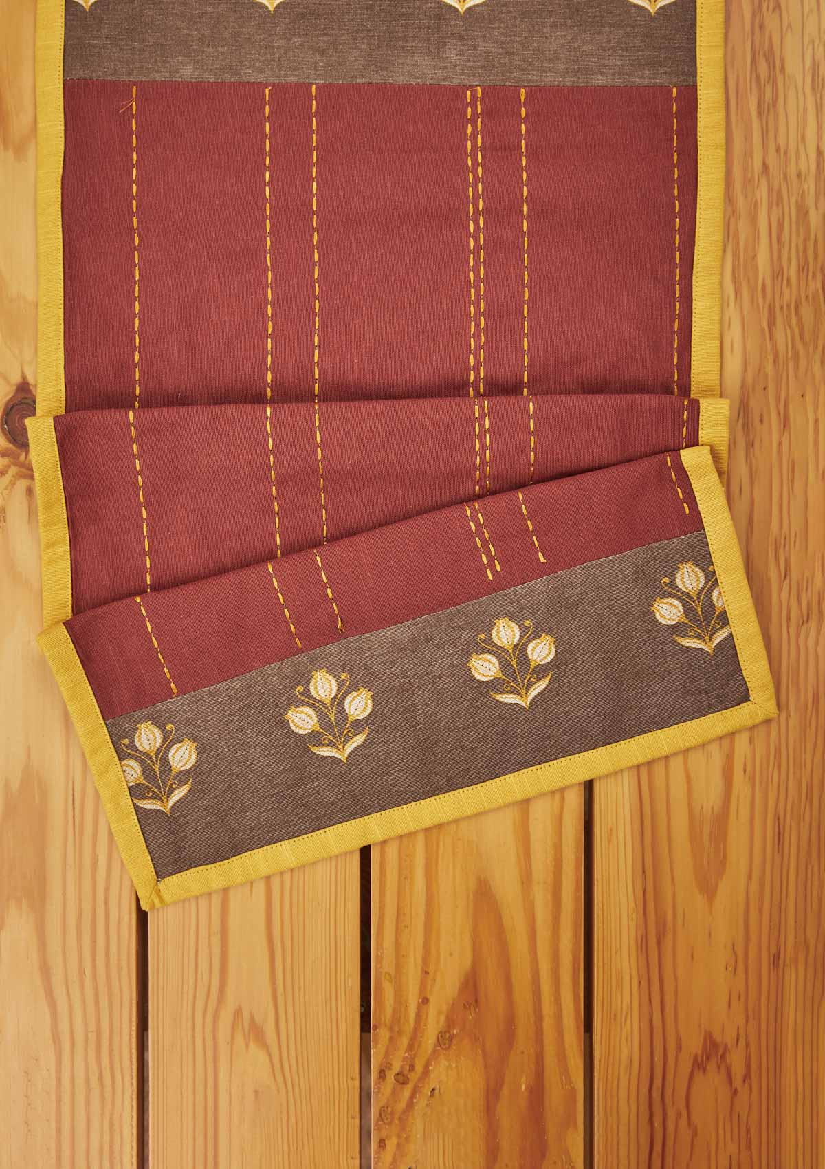 Great Rann 100% cotton elegant table runner for 4 seater or 6 seater Dining - Brick red