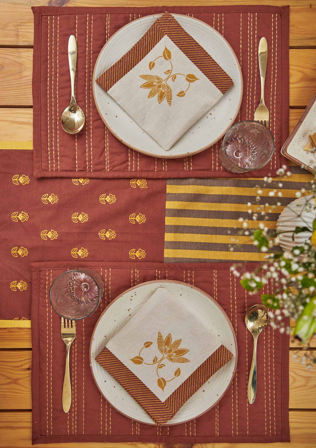 Great Rann 100% cotton elegant table runner for 4 seater or 6 seater Dining - Brick red