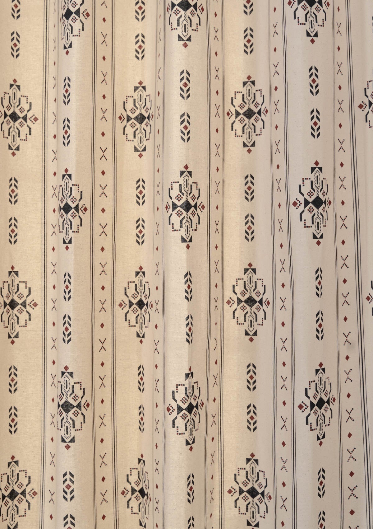 Gypsy 100% cotton geometric curtain for living room - Room darkening - Black - Single - Single Piece