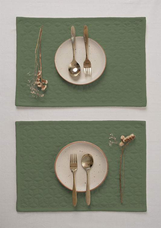 Solid Pepper Green 100% Cotton Placemats - Green