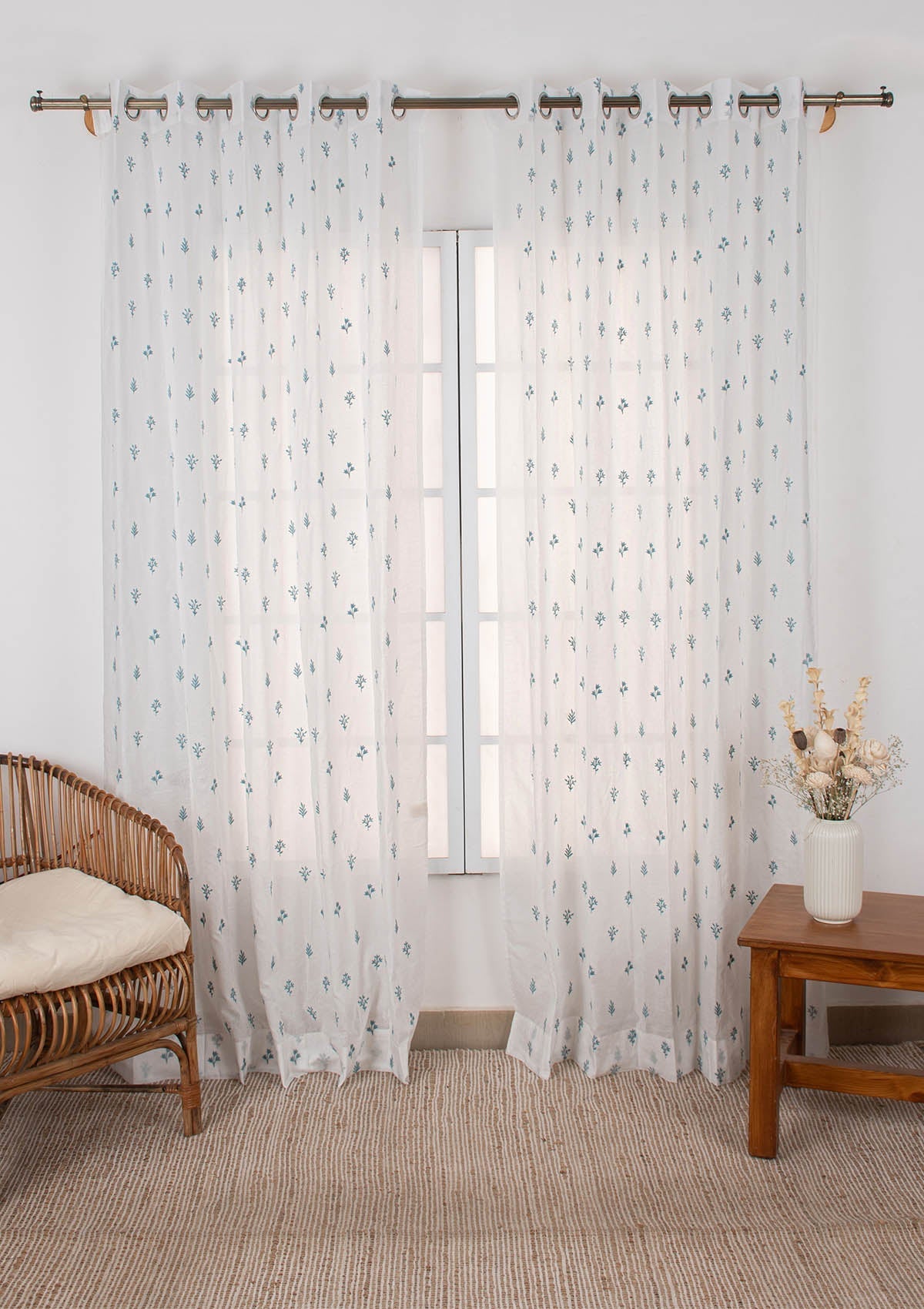 Petal floral Embroidered 100% cotton Sheer Fabric for living room - Light filtering - Nile blue