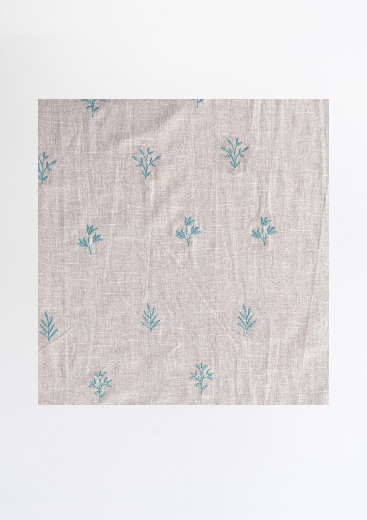 Petal floral Embroidered 100% cotton Sheer Fabric for living room - Light filtering - Nile blue