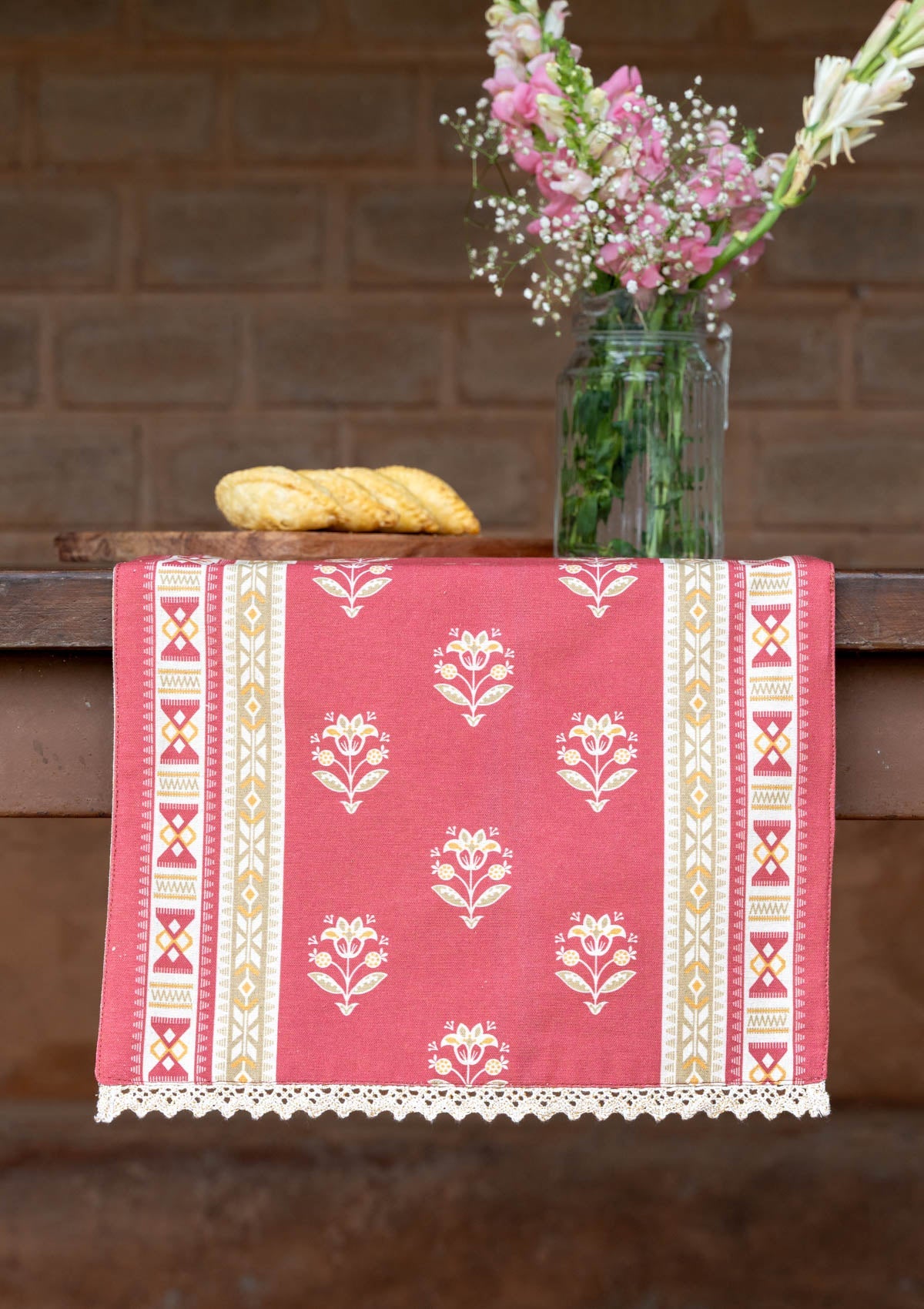 Phool 100% Cotton Printed Pink and Green Table Runner