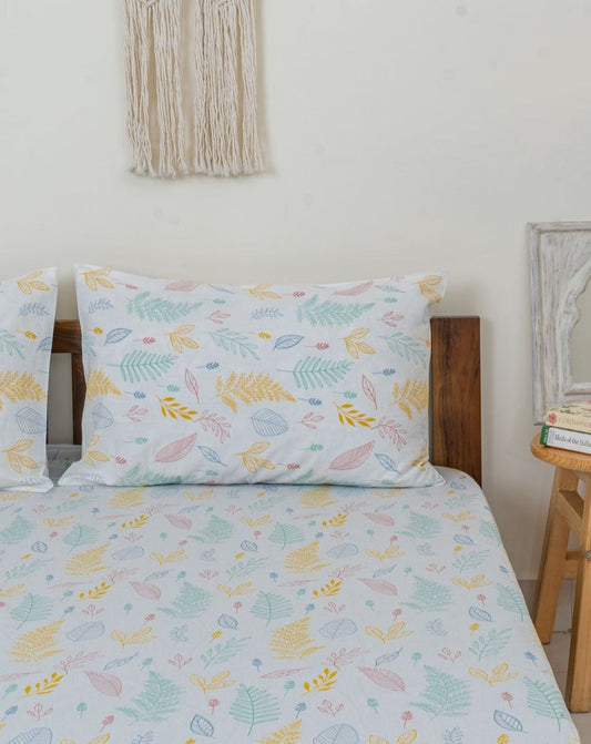 Rustling leaves in many hues Pillow Covers - Set of 2