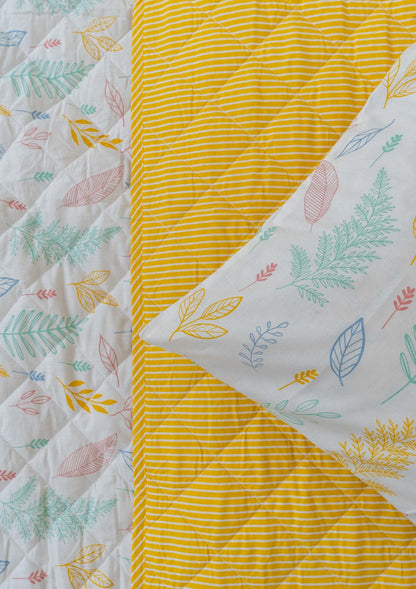 Rustling Leaves in Many Hues Reversible Quilt - Multicolor