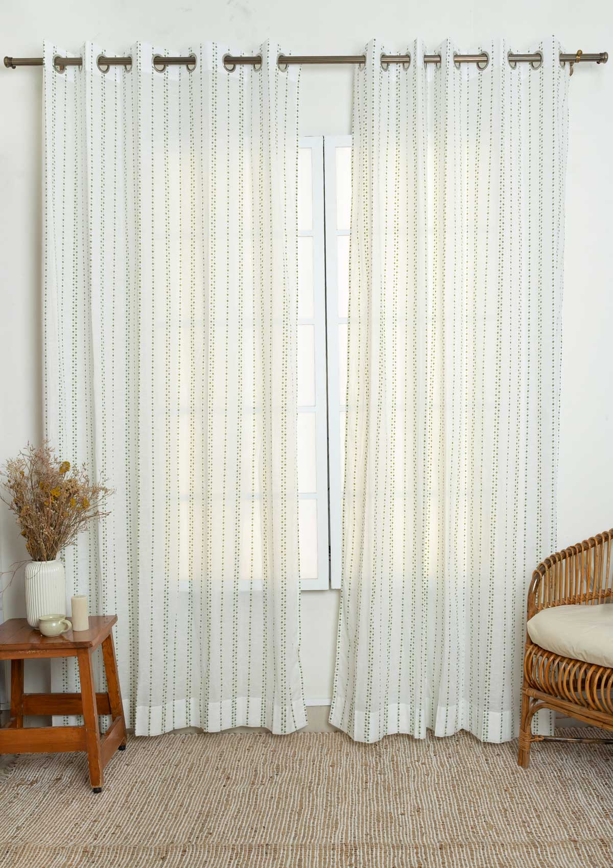 Sitara geometric 100% cotton sheer curtain for living room - Light filtering - Green - Single Piece