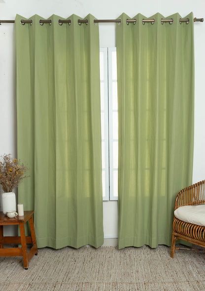 Solid Leaf Green 100% cotton plain curtain for living room and bed room - Room darkening - Leaf green - Single Piece