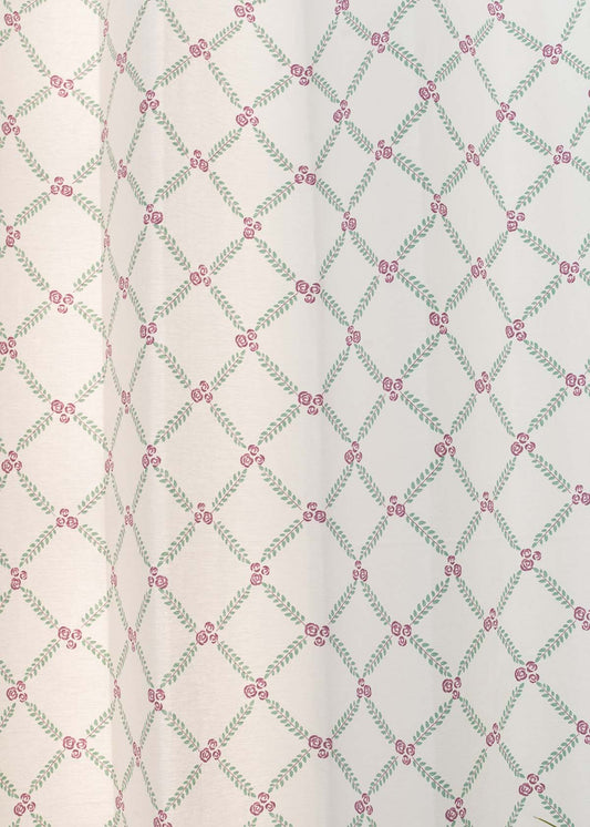 Climbing Roses printed cotton Fabric - Lavender