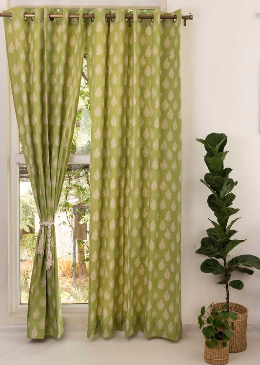 Ferns 100% cotton floral curtain for living room - Room darkening - Green - Single Piece
