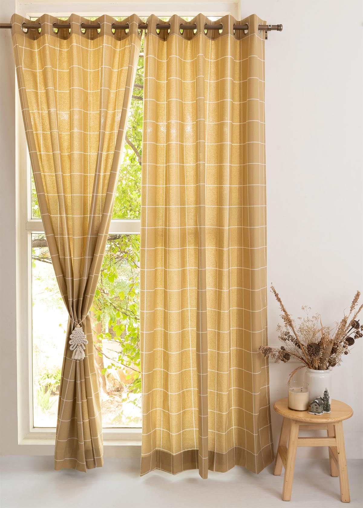 Cabin Checks printed cotton Fabric - Brown