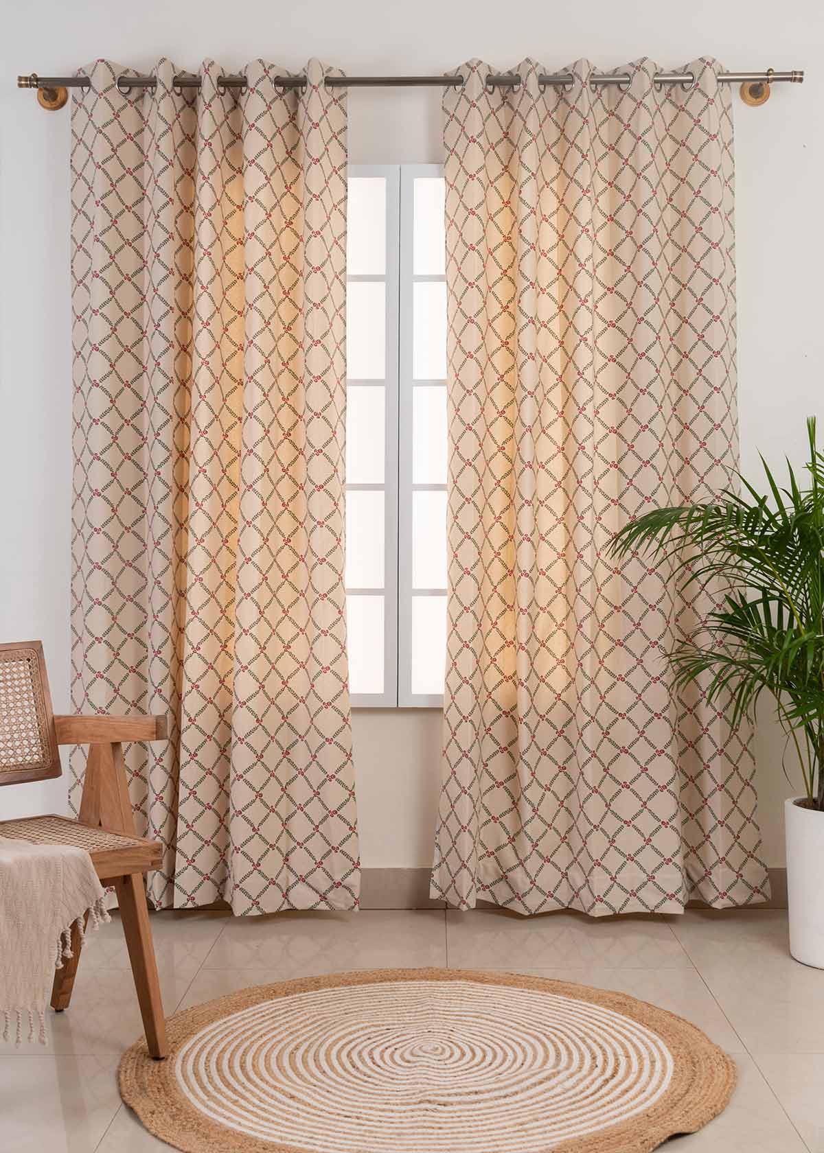 Climbing Roses Wine Red 100% cotton floral curtain for living room - Room darkening - Single Piece