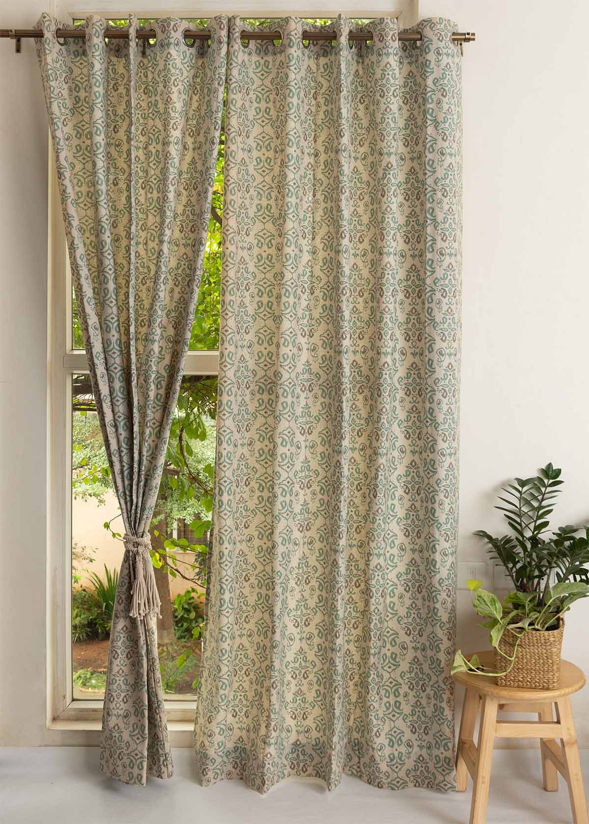 Spice Route 100% cotton geometric curtain for bed room - Room darkening - Multicolor - Single Piece